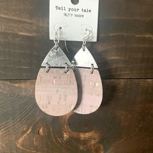 Leather earrings